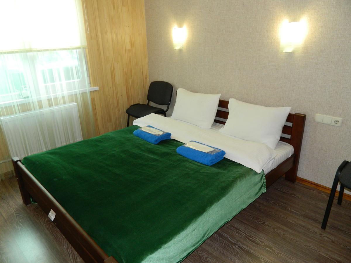 Mini-Hotel Ocean เคียฟ ภายนอก รูปภาพ