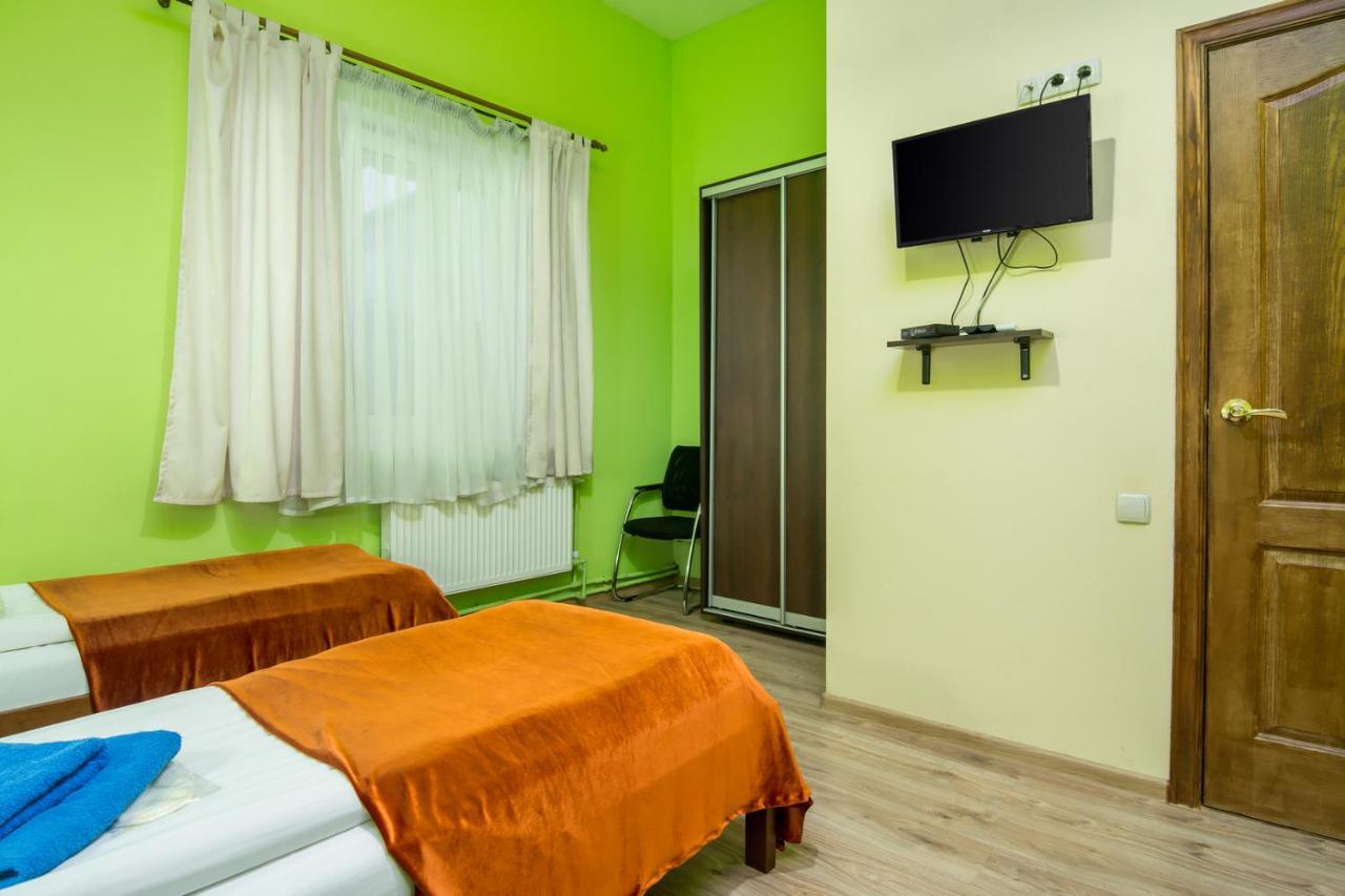 Mini-Hotel Ocean เคียฟ ภายนอก รูปภาพ
