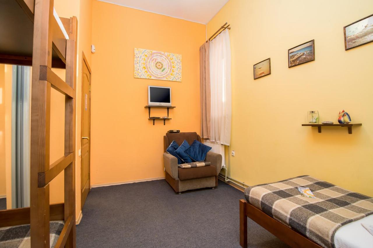 Mini-Hotel Ocean เคียฟ ภายนอก รูปภาพ